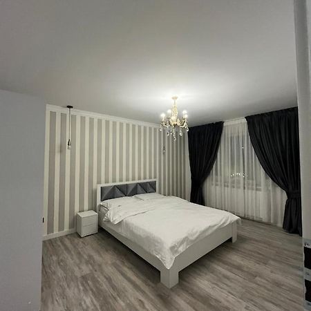 Ely Apartaments Borşa Екстериор снимка